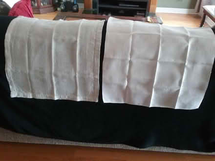 Photo of free Cloth Table Napkins (Uplands / Riverside) #2