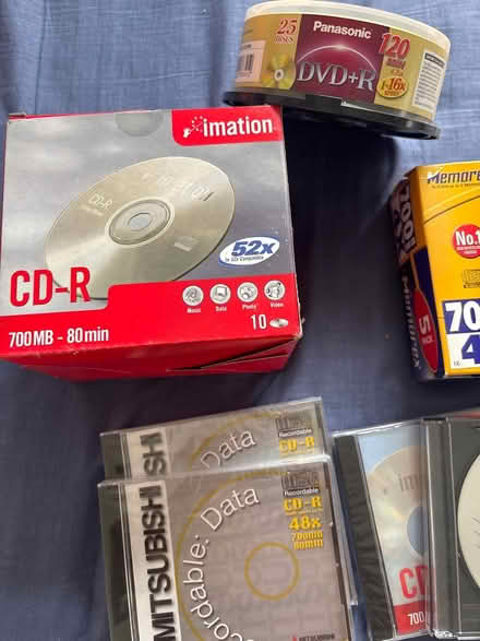Photo of free cd rewritable job lot unused (LS17 moortown) #2
