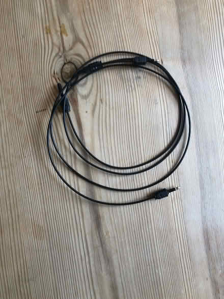 Photo of free 2x optical fibre audio cables (IP1) #1
