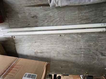 Photo of free Fluorescent Light Bulbs (Britannia & Winston Churchill) #2