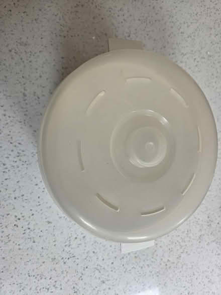 Photo of free Microwave dish with lid (Frimley) #2