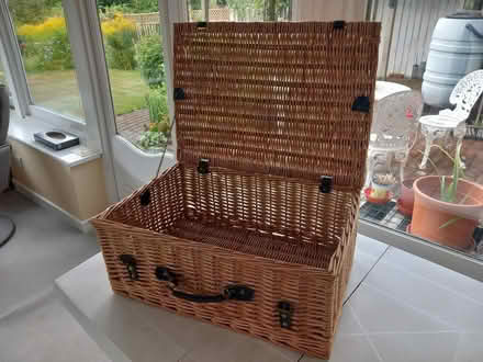 Photo of free Wicker picnic hamper (Chorleywood WD3 5) #1
