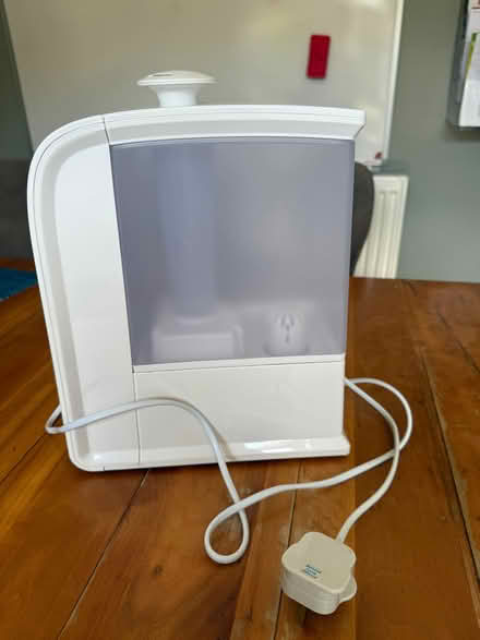 Photo of free Air humidifier- fully operational. (Hatching Green AL5) #1