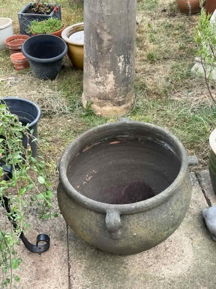 Photo of free Large vintage looking outdoor urn (Clapham, Bedford) #1
