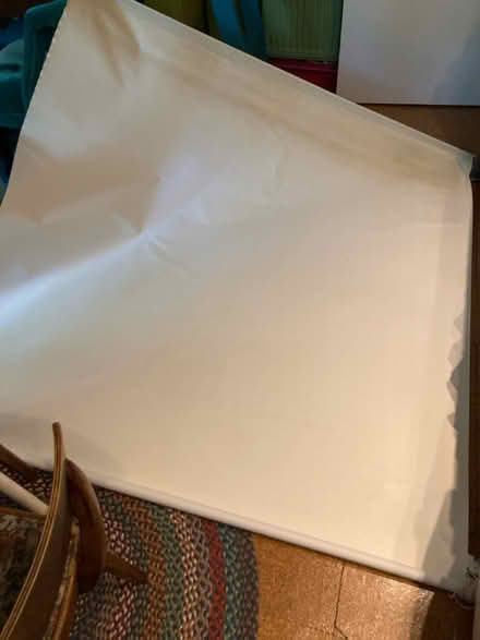 Photo of free White roller blind (not pristine) (Elephant and Castle) #2