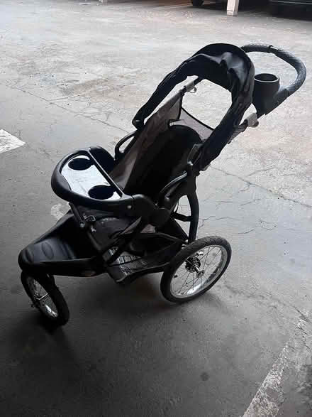 Photo of free BabyTrend Expedition Running Stroll (Central Ave) #2