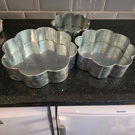 Photo of free Set petal shaped cake tins (Clive Vale TN35) #2