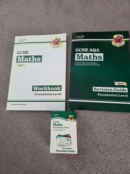 Photo of free GCSE Foundation Maths books/cards (Barkingside IG5) #1