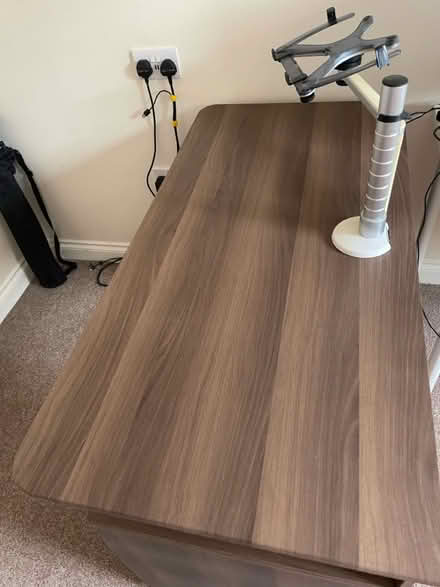 Photo of free Desk - perfect for home working (whiteley PO15) #4