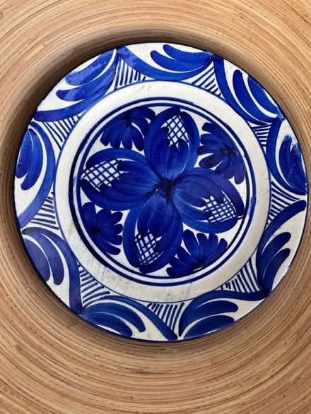 Photo of free Decorative dinner plate (TW12 - Hampton Hill) #1