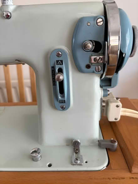 Photo of free 1970s Jones Sewing Machine (Hobson NE16) #1
