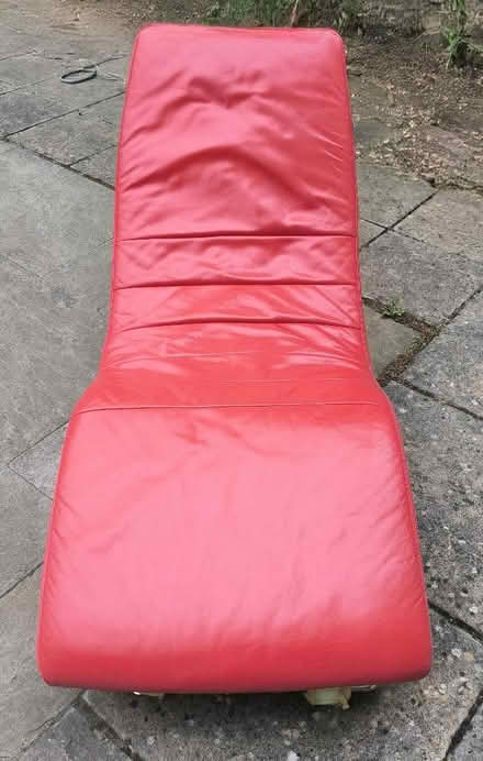 Photo of free Red Chaise Lounge (Brookwood GU21) #2