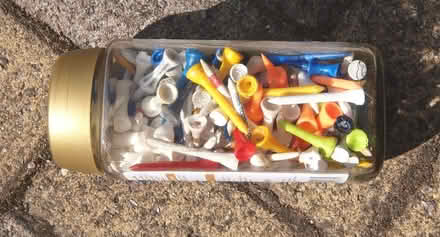 Photo of free golf tees (Oakwood LS8) #1