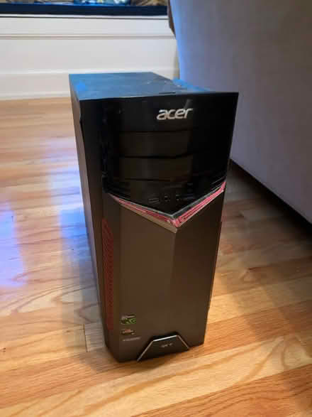 Photo of free Computer that doesn’t turn on (Lexington) #1