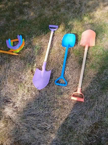 Photo of free Beach spades (Lindfield RH16) #1