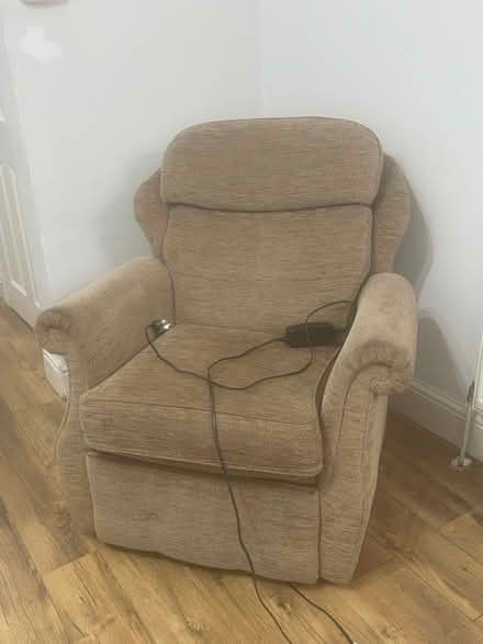 Photo of free armchair (M11 4WJ) #2
