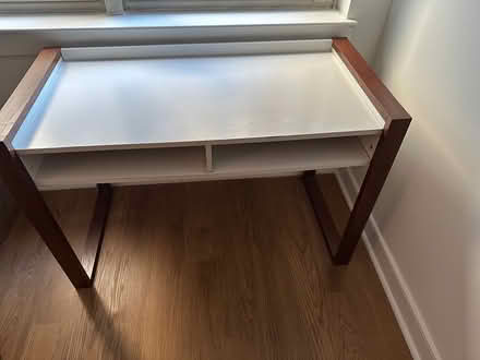 Photo of free Desk (Thomas Circle) #2
