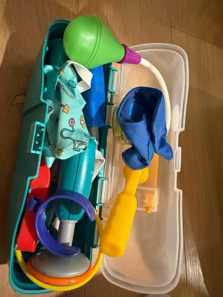 Photo of free Kids medical kit toy set (94087) #2