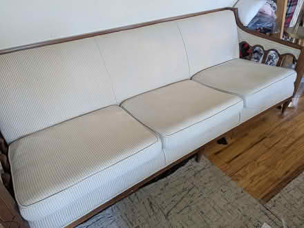 Photo of free couch (Sunnybrae, San Mateo) #2