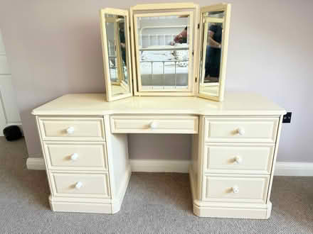 Photo of free Dressing Vanity Table with Mirror (Little Chalfont HP8) #4