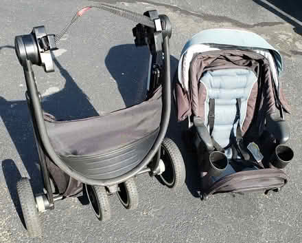 Photo of free Graco Stroller (Burlington) #4