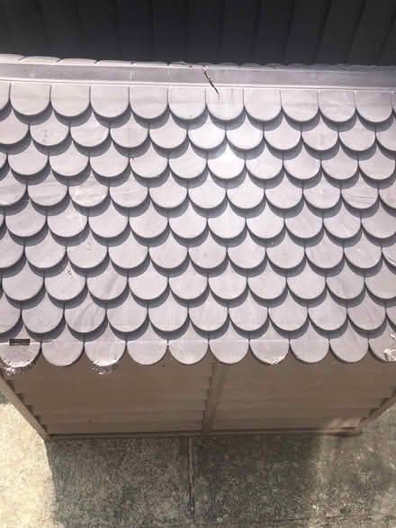 Photo of free Medium dog kennel (wirral) #2