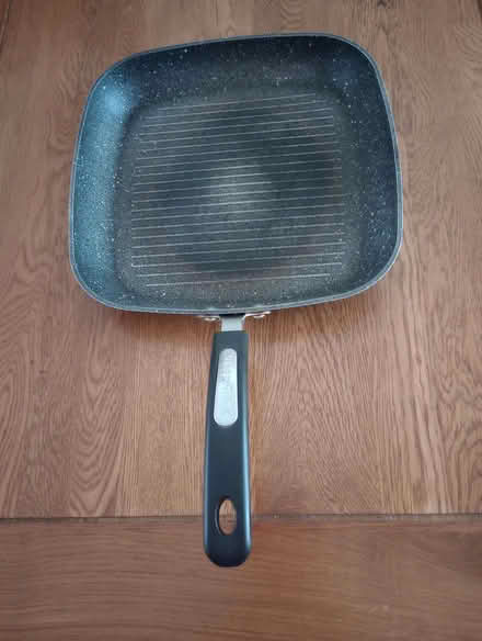 Photo of free Frying/griddle pan (Fletton) #1