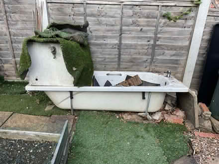 Photo of free Old plastic bath and water tank (Chesterfield S41) #1