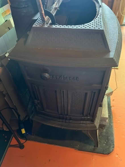 Photo of free Wood stove large and efficient (Merrymeeting bay , bath) #1