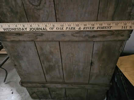 Photo of free Vintage wood crate (60202) #4