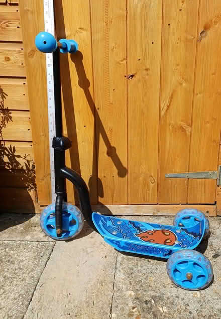 Photo of free 3 wheel scooter (Northolt UB5) #1