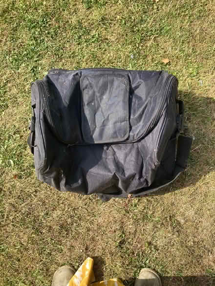 Photo of free Medium size black carry bag (Old Radnor LD8) #1