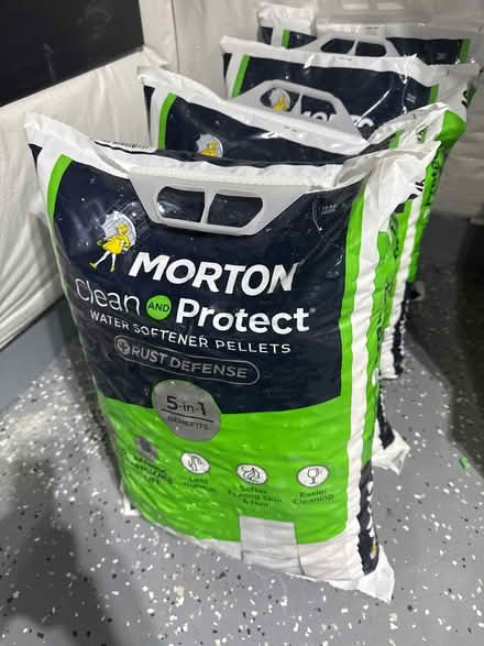 Photo of free 4 Bags Morton’s Pellets (Flemington, NJ) #1