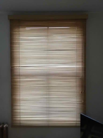 Photo of free Wooden blind (St Albans AL3) #3
