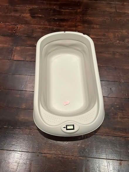 Photo of free Collapsible bathtub (Watford WD24) #3