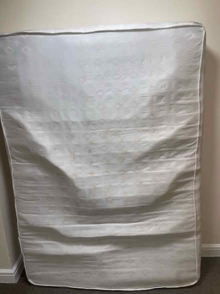 Photo of free Double bed (Luton. LU1) #1