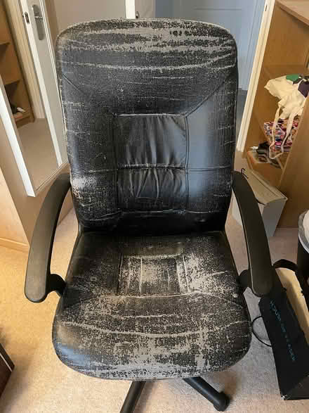 Photo of free Gaming Chair (Hampshire GU34) #1