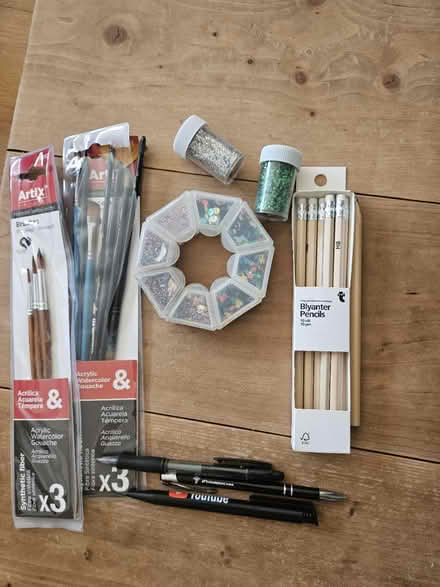 Photo of free Various craft supplies (North Sheen TW9) #1