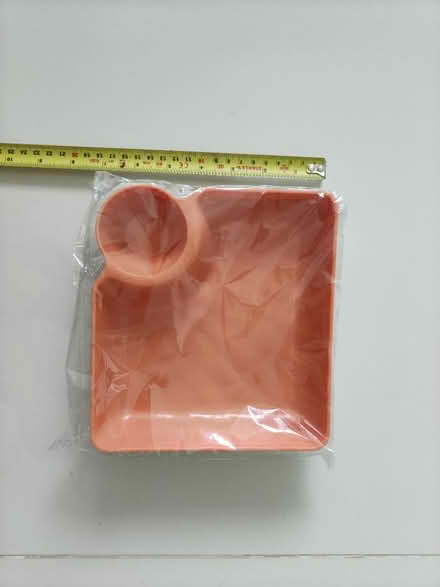 Photo of free Plastic plates (Henderson Road) #1