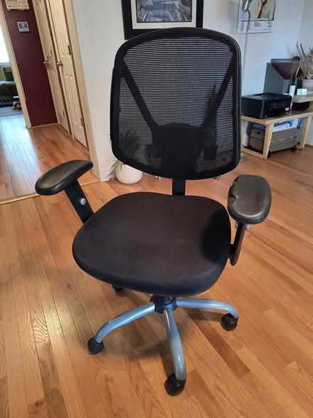 Photo of free Experienced* desk chair (near Maryvale Park) #1