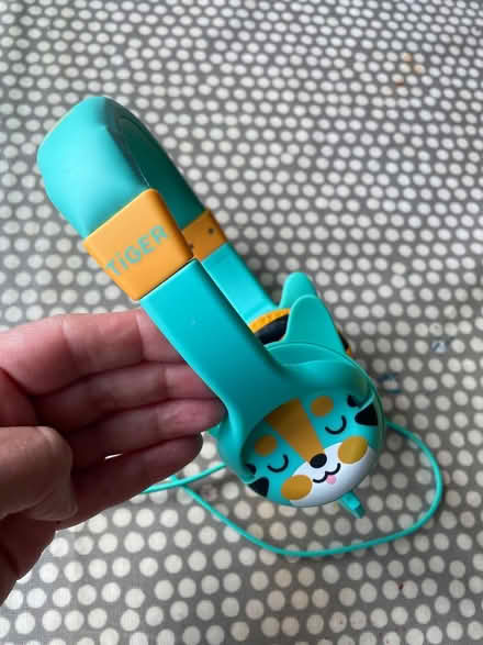 Photo of free Child’s headphones (wired) (Bournville B30) #1