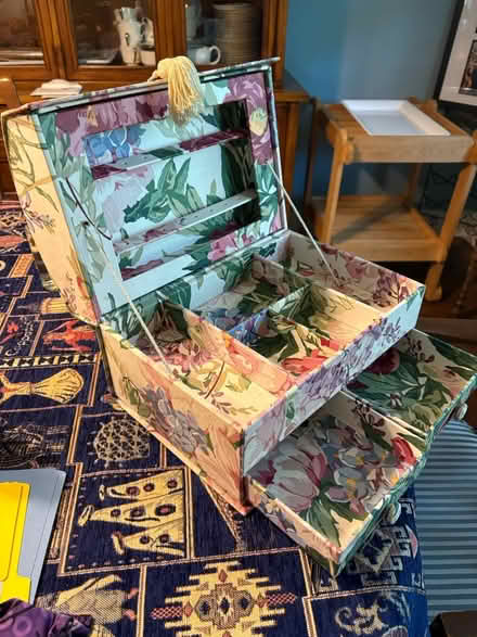 Photo of free Jewelry box (Ossining) #2