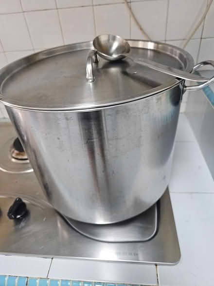 Photo of free 19 litres Huge pot (Eunos Crescent) #1