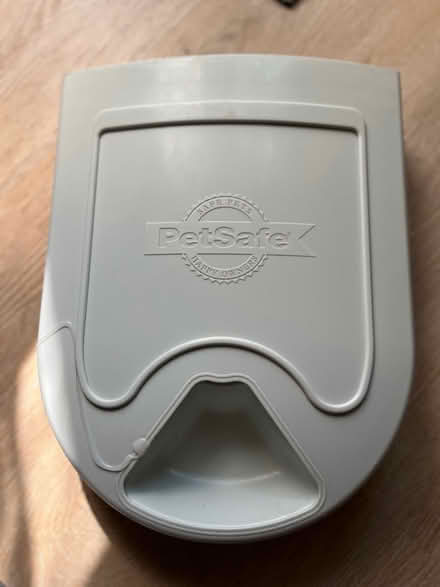 Photo of free Auto pet feeder (Somerville, Spring Hill) #1