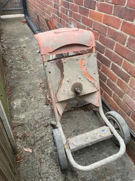 Photo of free Cement mixer (Redbourn St Albans) #3