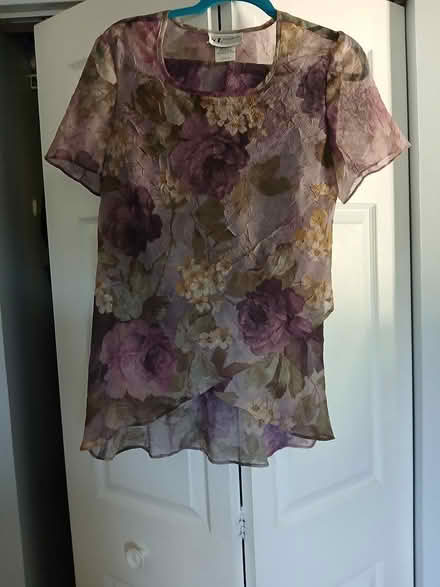 Photo of free women's clothes (Woodridge-near 75th and Janes) #2