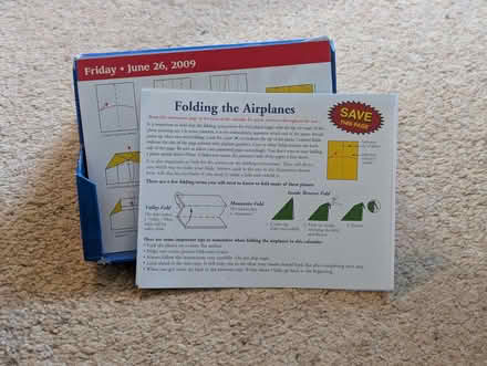 Photo of free Paper Airplane 2009 daily calendar (Ellesmere Port CH66) #4