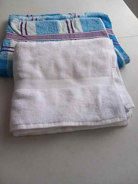 Photo of free 2 x bath towels (Chorleywood WD3 5) #1