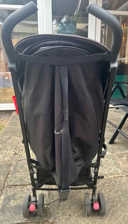 Photo of free Silver cross folding push chair (Welwyn Garden City AL7) #3