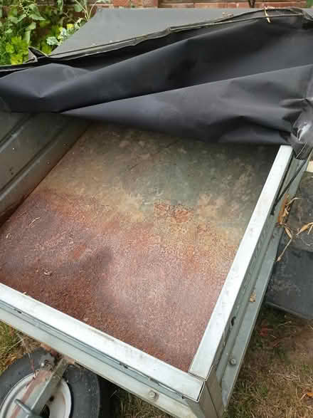 Photo of free Small trailer with cover (DA4) #2